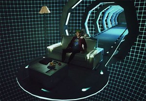 Sony Uses Projection Mapping, With Amazing Effect To Create New PlayStation Store Adverts (videos)