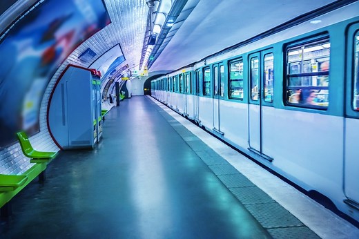 Guide des transports en commun à Paris : métro, bus, RER, tram...