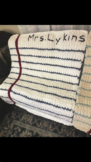 Creative Blue and White Stripes Crafting Tutorial