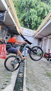 Drop Manual 🤙🏻 #viralvideoシ #reelsfypシ Bike Point Sales and Services | Greg Mar