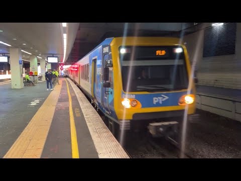 Metro X'Trapolis Arriving at Box Hill Station from Lilydale to Flinders Street