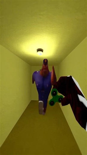 Officer Earl chase me in the liminal hotel #nextbot #nextbotchasing #gmod