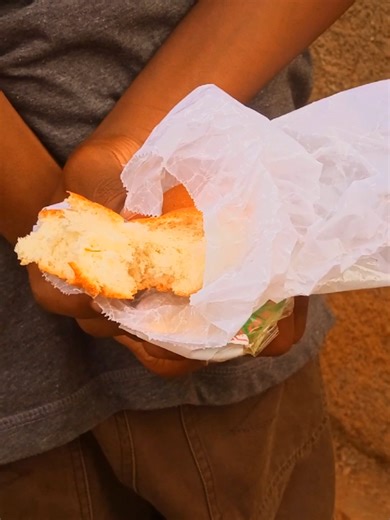 comedy#soco comedy#tiktok#rwanda tiktok#ugandatiktok#tiktok American tiktok@🍇ŤÀĻĻÝ@VÏÅŅ🍒