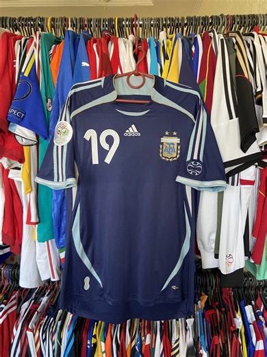 🇦🇷 ARGENTINA 2006 World Cup Away Jersey 🔹 Lionel Messi #19 | Adidas | Navy Blue • 550 Taka Only! (Half Sleeve) Extra Options: • "MESSI 19" Font – Extra 50 Taka Only! • Customised Name & Number – Extra 100 Taka Only! #JerseyLovers #JerseyCollectors #ArgentinaRetro #Messi19 #RetroJerseys | Spidey Jersey