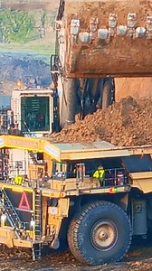 81K views · 752 reactions | Liebherr 996 - Built for Extreme Loading Power ⛏️ #fblifestyle #liebherr996 #shovel #excavator | Earthmover Legends | Facebook