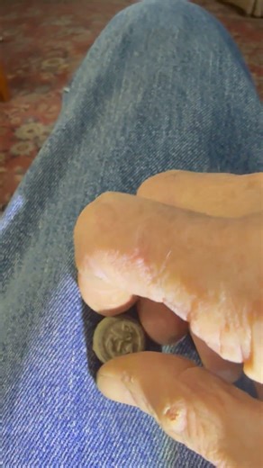 Minelab Manticore found a Button with an anchor #treasuresearch #relic #relichunting #button