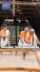 A newly constructed hālau waʻa, a traditional Hawaiian canoe house and learning space, was blessed on March 21 in Mākena. Built under the guidance of master builder Kuhikuhi Pu‘uone Francis “Palani” Sinenci and his hālau of practitioners, the structure represents a milestone in preserving Native Hawaiian architecture and cultural knowledge. VC: Mākena Golf & Beach Club Narration: Lēʻahi Hall #HālauWaa #HawaiianCanoeHouse #Mākena | MauiNow.com