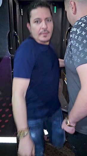 688K views · 10K reactions | O melhor das férias é as temporadas de praias, aquela plateia sedenta por festa .. e nós ainda usufruímos dos lugares paradisíacos do nosso Brasil , como é o caso da" Praia da Gaivota - Araguacema TO" Show realizado na noite de 05/07/2024...  A música que estamos cantando é " 5 da Manhã " Sucesso do Rai Saía rodada e João Gomes.. Estouro na nossa levada nos shows... | Fã club Washington Brasileiro | Facebook