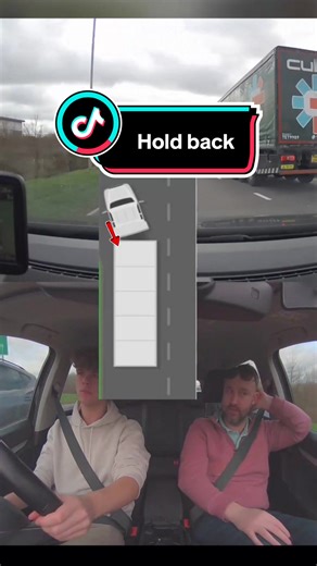 How to Safely Navigate Roundabouts with Large Vehicles