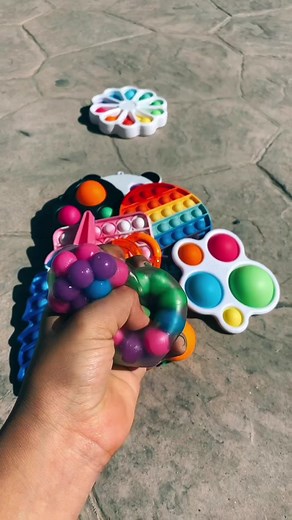 I scammed her‼️ #fidgets #fidgettoys #famous #fidgettrading #scammer #trading #comfyfidgets12 #blowup #fyp #fun #viral