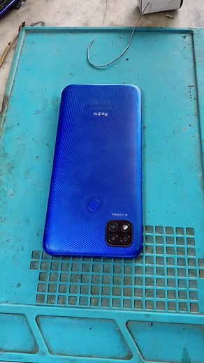 Disassembling a Blue Smartphone: Step-by-Step Guide