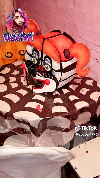 Crea tu propio cosplay de FNAF con cartón