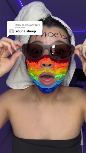 Hailey Bieber's Viral Brush Trend