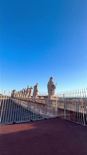 Climbing the dome of St. Peter’s Basilica! #stpetersbasilica #vaticancity #romeitaly #italytravel