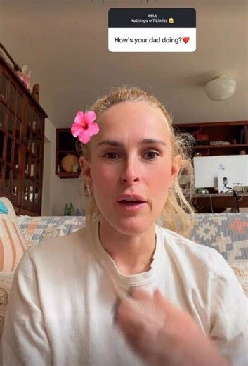 Bruce Willis' daughter Rumer fights back tears as she gives heartbreaking health update