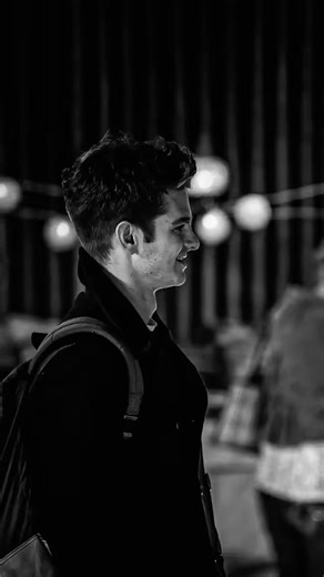 @mindtalesig on Instagram: "Andrew Russell Garfield was born on August 20, 1983, in Los Angeles, California, but he was raised in Epsom, Surrey, England. His transatlantic upbringing plays a quiet role in who he is — American by birth, British by sensibility. His mother, Lynn, was a teaching assistant, and his father, Richard, worked as a swimming coach. He is an actor defined by emotional precision, restless intelligence, and an almost old-school devotion to craft. He isn’t just known for playi