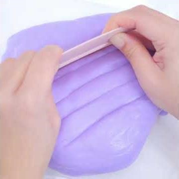 切る音が癖になりすぎるスライム