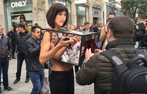 Milo Moiré Arrested in London - artnet News