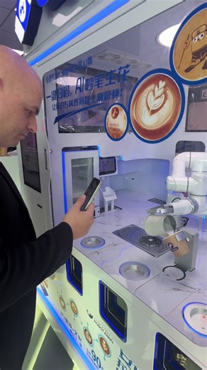 Welcome Austin client visit RobotAnno!enjoy robot latte art coffee time and print his logo on the coffee .Amzing !#robotcoffee #latteartcoffee #Annorobot #robotbarista #coffeeshop