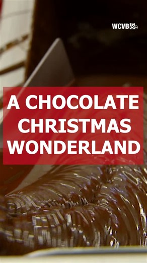Chronicle on WCVB TV (ABC/Hearst) on Instagram: "Step inside Harbor Sweets, where every day feels like a trip to Willy Wonka’s chocolate factory — especially during the holidays. “We’re in Santa’s workshop,” Colleen says. “All our elves are here, busy packaging gifts for the season.” How the candy is made and a candy cane dream at link in bio. What's your favorite holiday sweet from New England? Let us know! #HarborSweets #ChocolateFactory #WillyWonkaVibes #HolidayTreats #MadeInNewEngland #Foodi