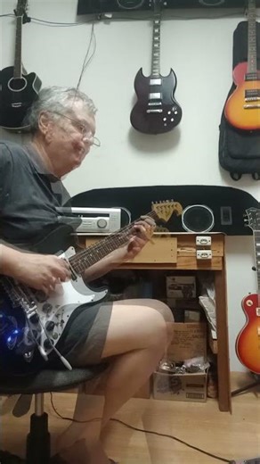 Tocando Deep Purple com timbre de alto falantes Selenium do carro#shortsvideo2026