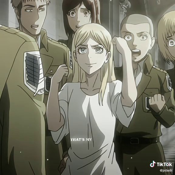 Mikasa y Historia: Ediciones Impactantes de Attack on Titan