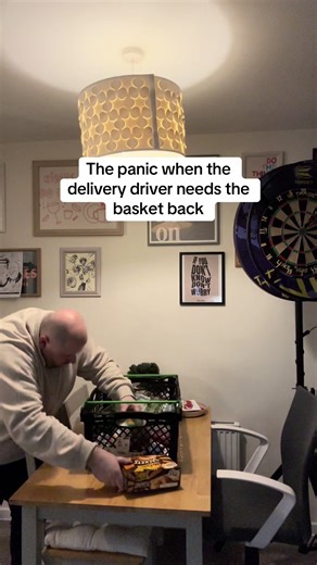 Feels like i am a bloody gameshow in this situation #comedy #british #relatable #shopping