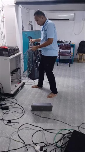 सागर साळवी on Instagram: "🔧 Switching | VLAN | VTP | Trunking | HSRP Configuration on Router 📍 Performed by: L1 Network Engineer Hands-on experience in real-time lab setup: ✅ VLAN creation and assignment on Cisco switches ✅ VTP Server, Client & Transparent Mode configuration ✅ Trunk port setup for inter-switch VLAN communication ✅ HSRP (Hot Standby Router Protocol) configuration for Gateway Redundancy ✅ Practical troubleshooting and verification steps 💡 All tasks executed under the expert gui