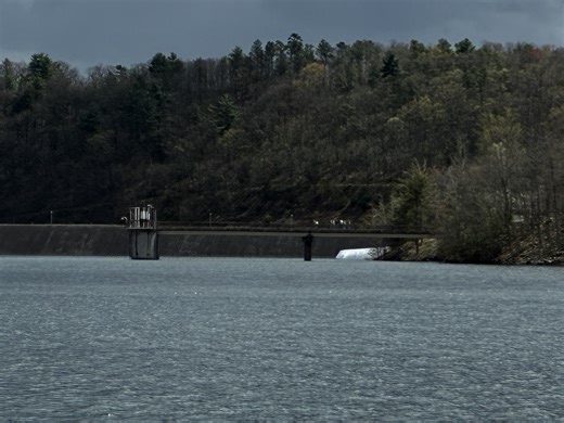 Tractor-trailer submerged in Pennsylvania reservoir after deadly crash