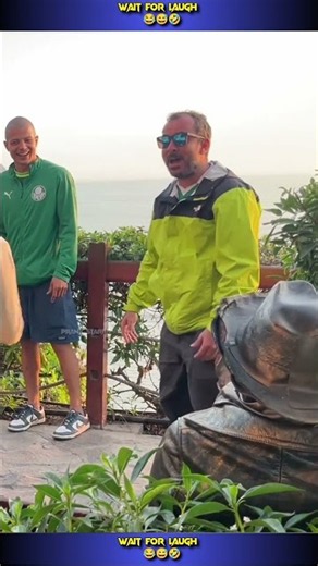 The Funniest Statue Moment Ever 🤣🗿 #funny #prank #statueprank #fun #cowboys
