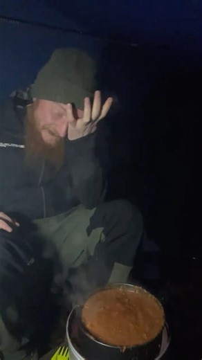 Live highlight curry in the eye, sorry for swearing #walkcookwalk #live #livecooking #outdoorcooking