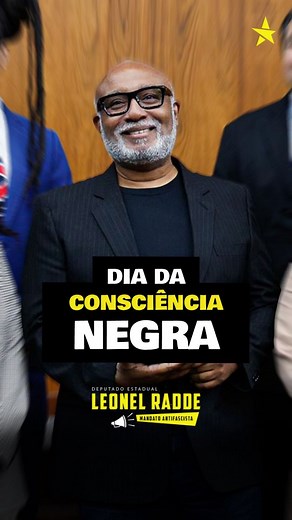 VIVA O DIA DA CONSCIÊNCIA NEGRA! Na sessão solene de ontem, em que celebramos personalidades que fortalecem a cultura e a luta da comunidade negra, tivemos a honra de homenagear Álvaro Rosa Costa com o Troféu Deputado Carlos Santos e a medalha do Prêmio Zumbi dos Palmares. Álvaro, ator, compositor e artista de trajetória inspiradora no cinema, no teatro, na música e na televisão, representa com excelência o compromisso que estas distinções buscam reconhecer. Neste dia, em que reafirmamos a impor