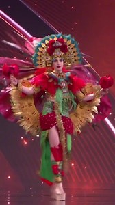🇲🇽Honrando la grandeza de la cultura azteca, ¡México deslumbra con poder y tradición! ✨ #MissUniverso #TrajeTipico 📺No te pierdas el #MissUniverso este jueves 20 de noviembre a las 7PM ET / 4PM PT EN VIVO por Telemundo y Peacock. | Telemundo