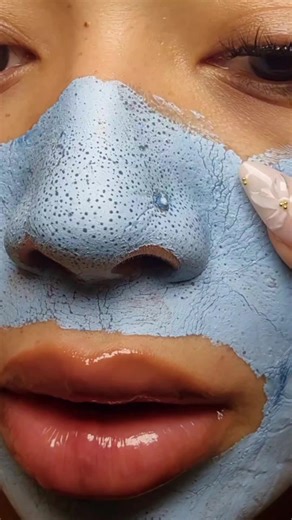 Effective Pore Care with Medicube Zero Pore Mud Mask