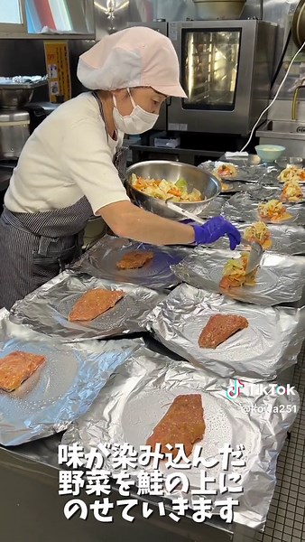 北海道の名物「鮭のちゃんちゃん焼き」の紹介