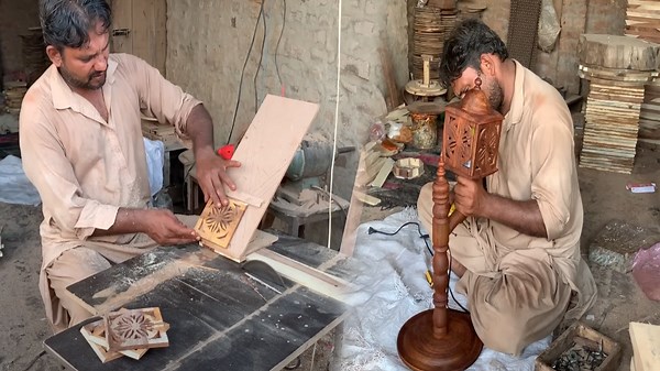 Crafting a Wooden Floor Standing Lamp