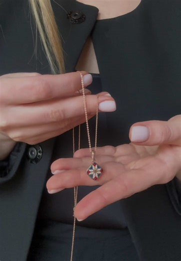 How to style golden set from “Rising star” collection. More in our instagram: delisa_jewelry #delisajewelry #jewelry #geneva