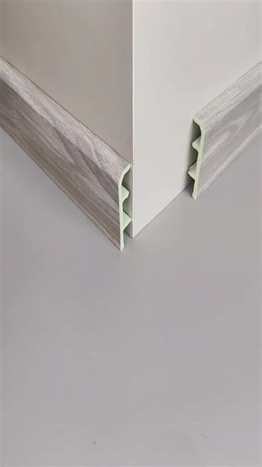 Designology✨ on Instagram: "#Installation Tutorial for Baseboard Corners #OnsiteConstructionPhotos #PracticalTechniquesSharingUsefulTipsRenovationKnowledge Sharing"