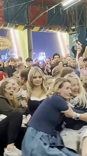 1.2K views · 52 reactions | Thrilling Rides: Surviving Devil's Wheel Whirl #OktoberfestRides #DevilsWheelThrill #TeufelsradRide #FestivalWhirl #BeerFestChallenge | Devils Wheel Oktoberfest | Facebook