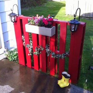 233K views · 4.9K reactions | LITTLE WOOD PALLET FENCE - Adorable!!!...