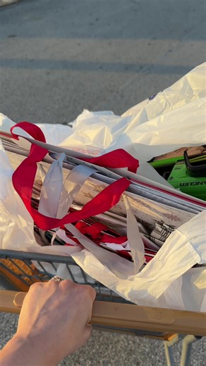 Holiday Shopping at HomeGoods: Your Ultimate Guide