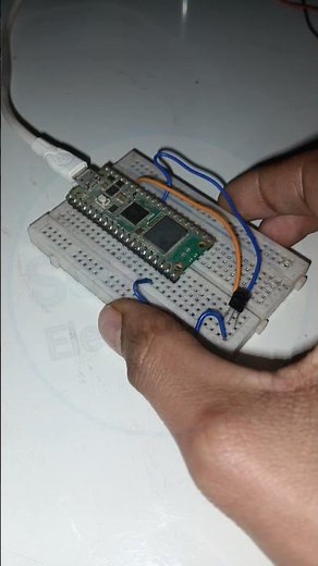 Smart Temperature Monitor Using LM35 Sensor and Raspberry Pi Pico W