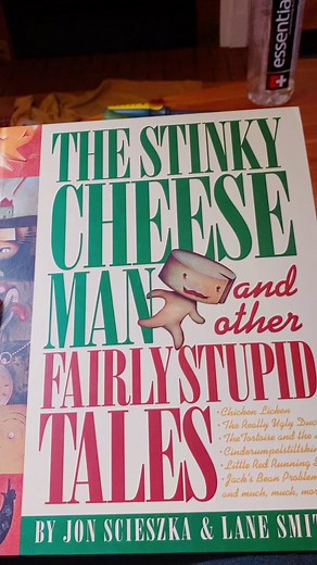 The Stinky Cheese Man #thestinkycheeseman #fairlystupidtales #storytime #cute #funny