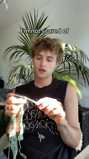 cat in the hat wants its hat back 😤 #crochet