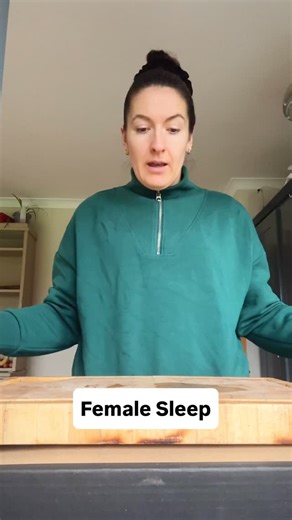 Hormone balance Health Coach〰️ Becca on Instagram: "Women’s brains use more glucose during the day than men’s, which means they require more recovery at night. Layer in hormonal fluctuations (estrogen, progesterone, cortisol), and the female nervous system becomes more sensitive to sleep loss. Men generally tolerate short sleep better because their biology is less disrupted by it. For women, poor sleep often shows up as: • elevated cortisol • anxiety or low mood • stronger cravings • stubborn fa