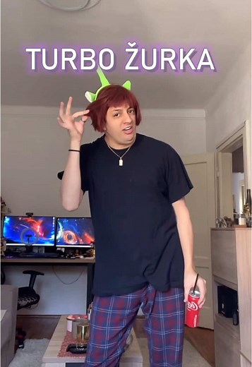 Turbo žurka s CALE: Must-see party vibes!