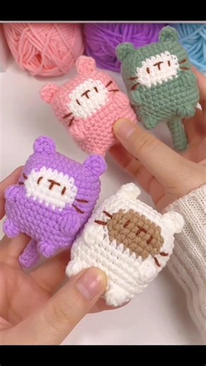 “Mini Crochet Cat Keychain 😍 | Step by Step Tutorial”#cute #cutecat #cutevideo #satisfyingvideo