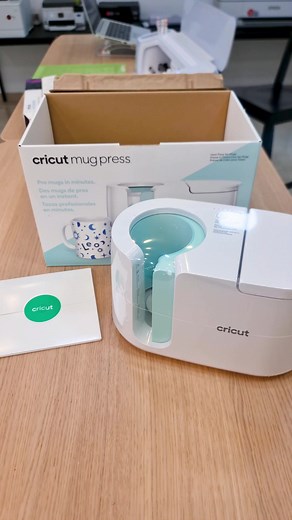 Cómo sublimar tazas con Cricut: Guía paso a paso