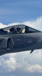 A319CJ Escort by JAS-39 Gripens: Close Formation Flight