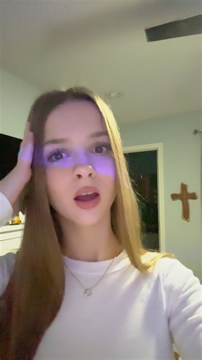 turnin off the light 💡 #tiktok #fypシ #viral